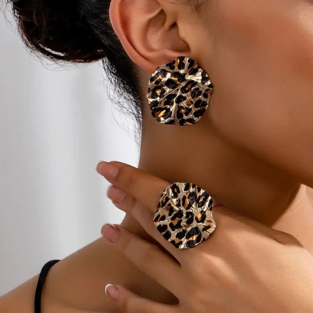 Brown and Black Leopard Print Earrings and Ring Set Jewelry